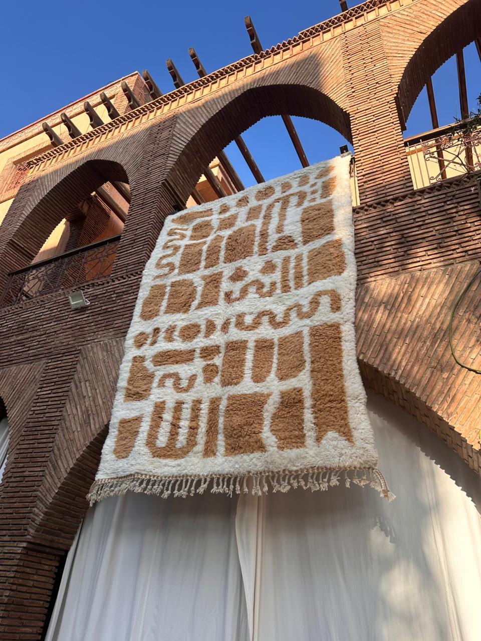 Skoura – Handmade Beige Moroccan Rug
