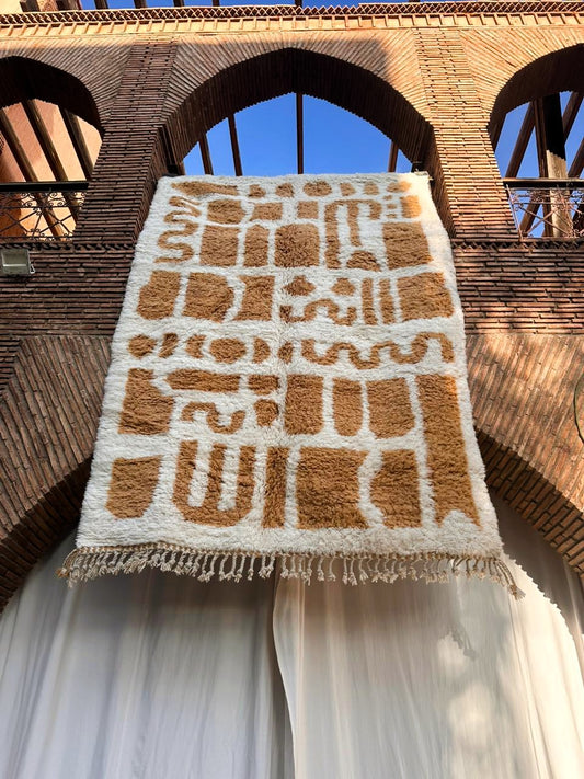 Skoura – Handmade Beige Moroccan Rug