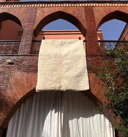 Tidili – Handmade White Moroccan Rug