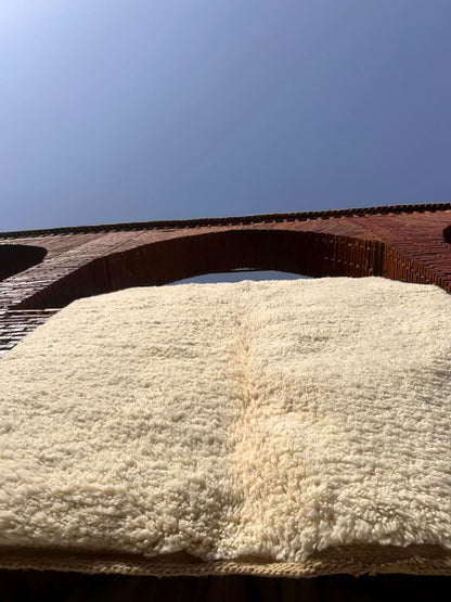 Tidili – Handmade White Moroccan Rug