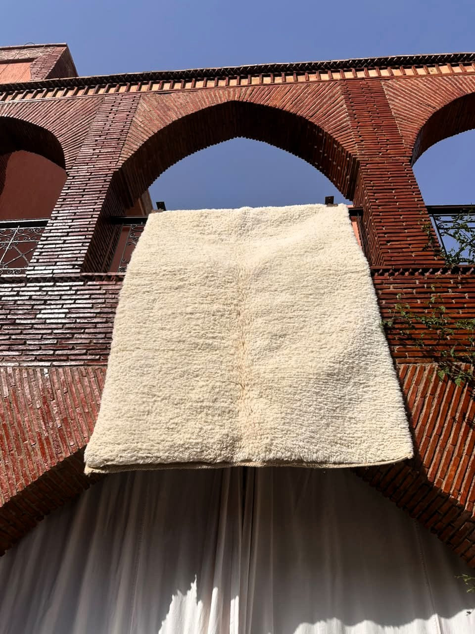 Tidili – Handmade White Moroccan Rug