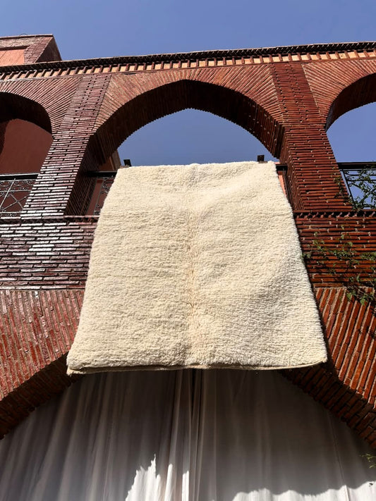 Tidili – Handmade White Moroccan Rug