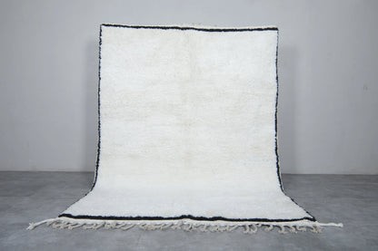 Ivory Edge - Handcrafted Moroccan Wool Rug - multiple sizes