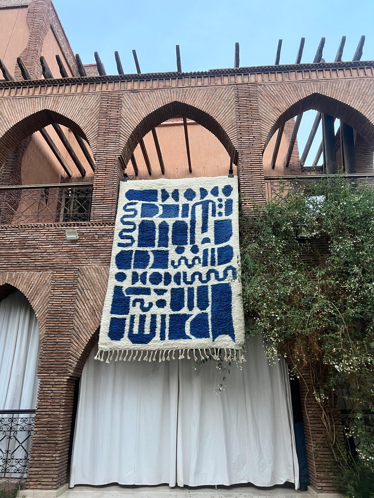 Salé – Handmade Navy Blue Moroccan Rug