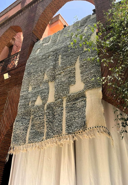 Tioute – Grey Moroccan Rug