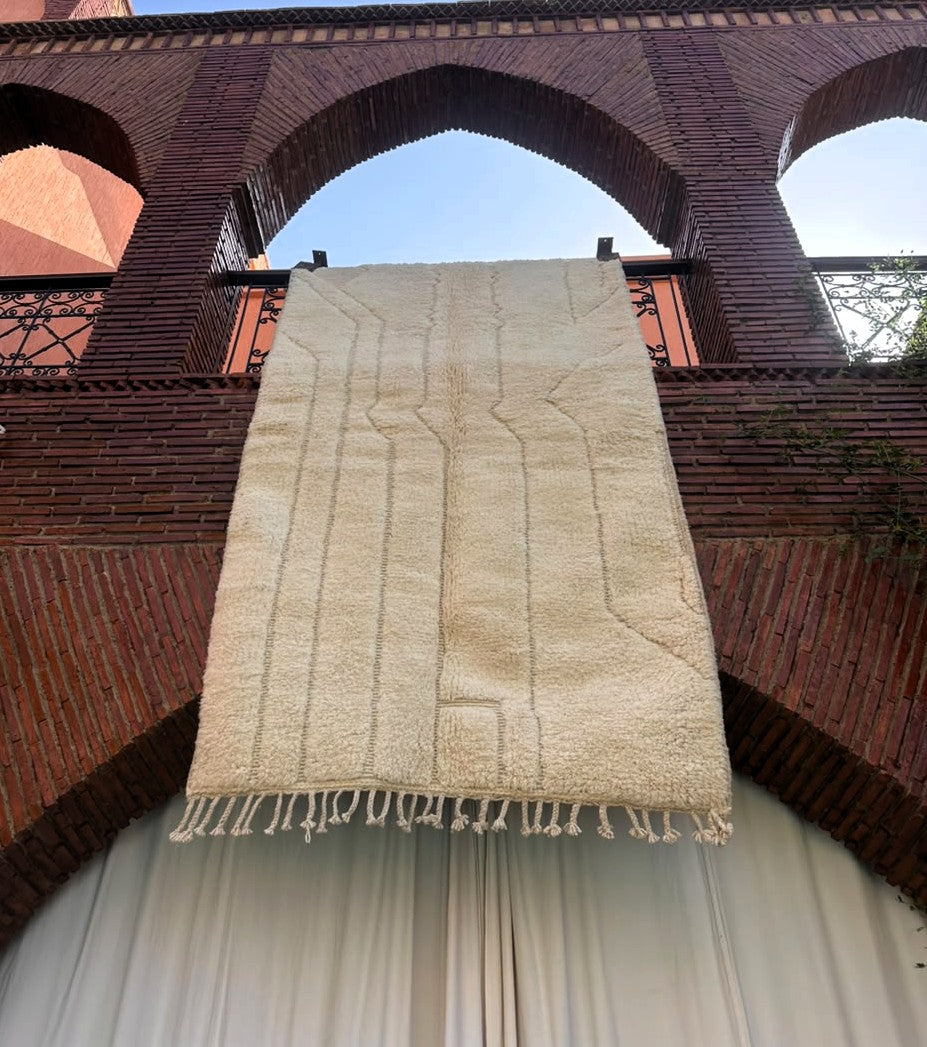 Tafingoult – Ivory Textured Moroccan Rug