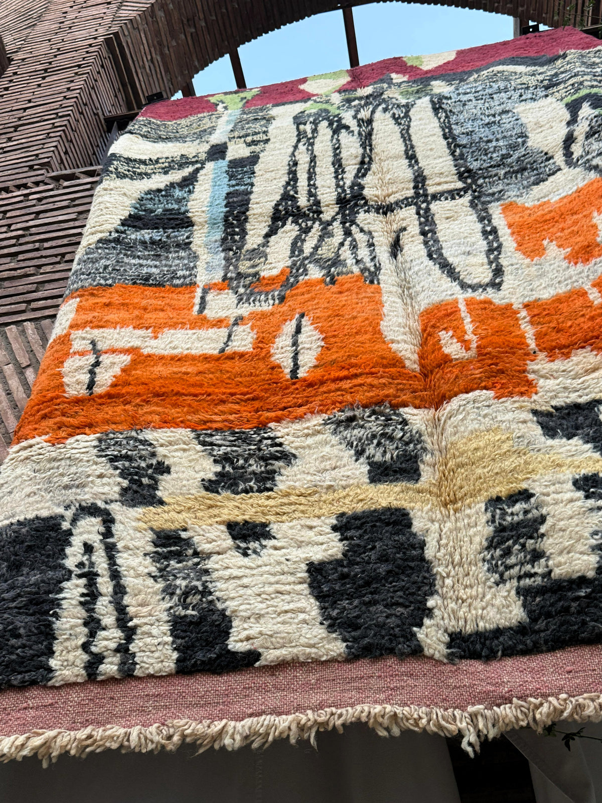 Ijoukak – Handmade Colorful Moroccan Rug