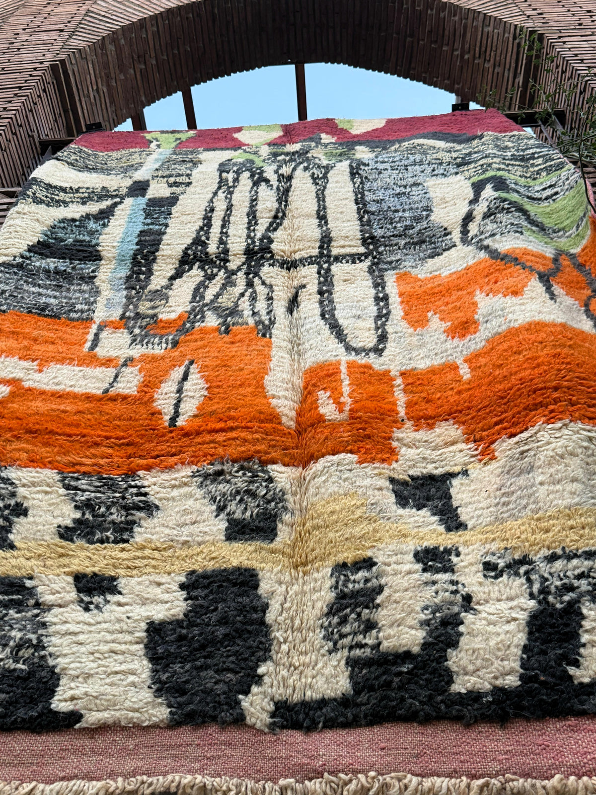 Ijoukak – Handmade Colorful Moroccan Rug