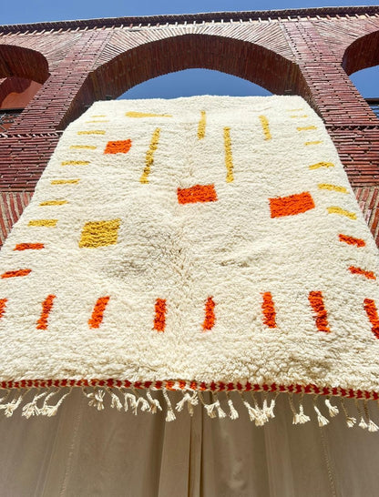 Tizourgane – Ivory Moroccan Rug