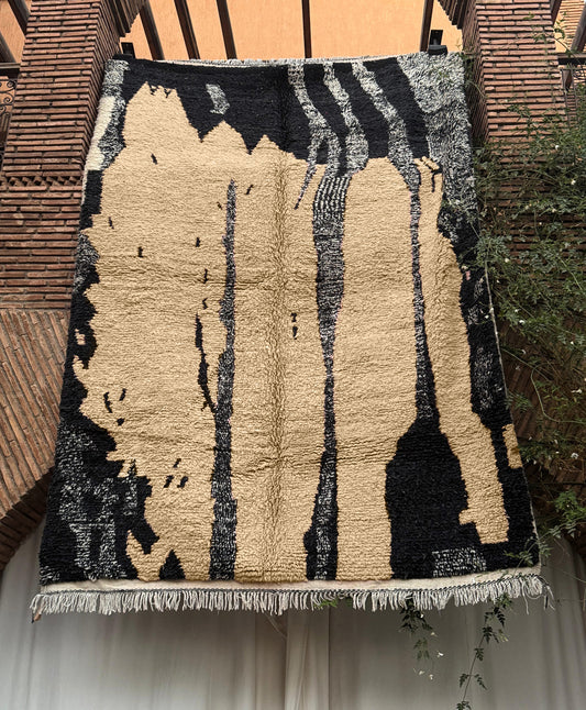 Itzer – Handmade Beige Moroccan Rug