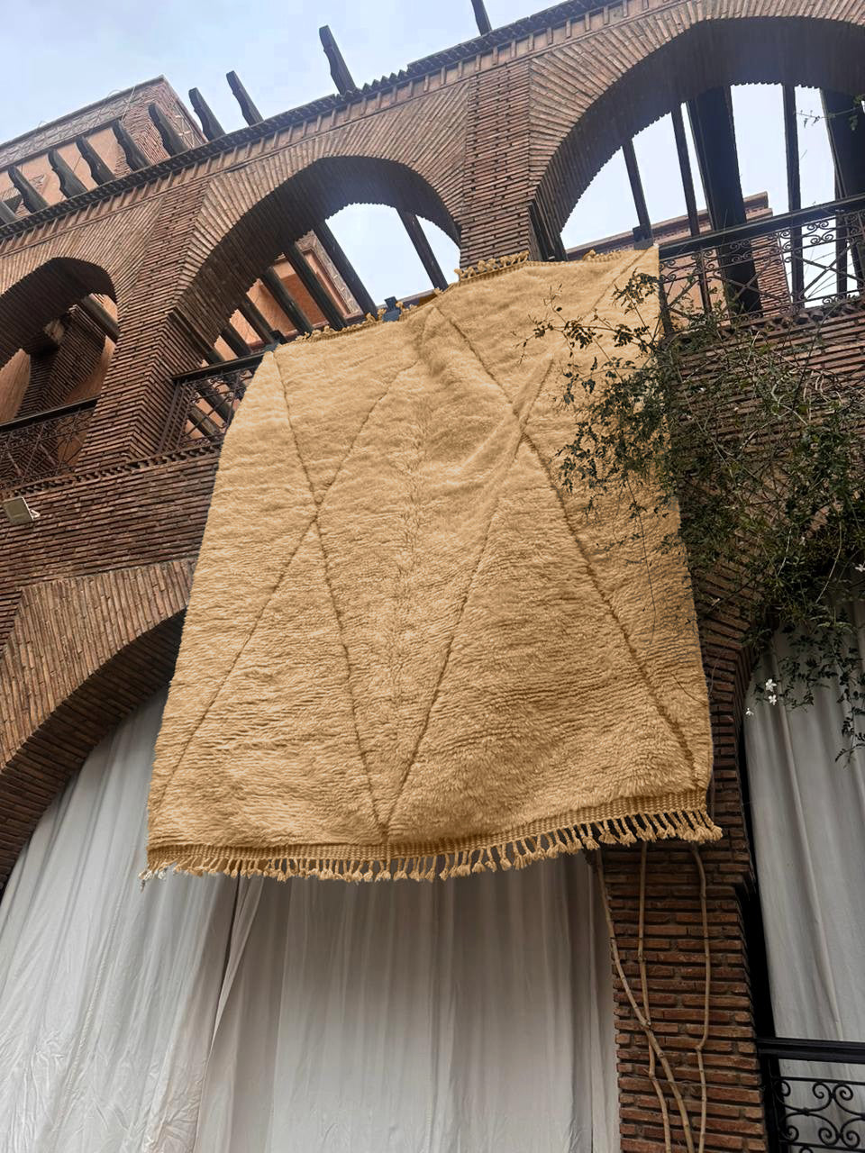 Aoufous – Handmade Beige Moroccan Rug