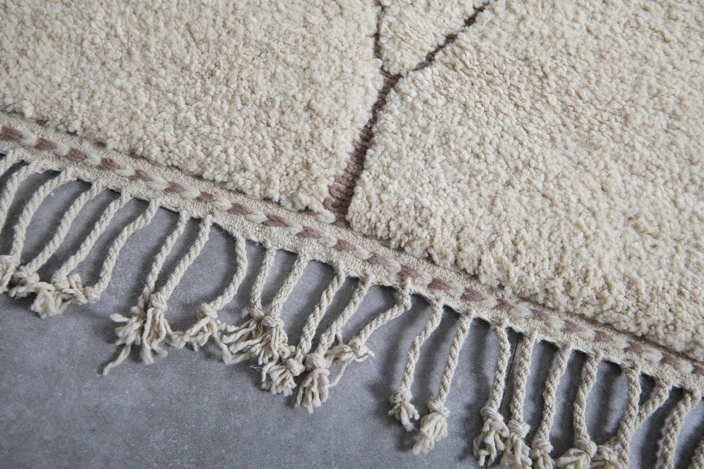 Beni Ourain Lines - Handwoven Moroccan Wool Rug - multiple sizes