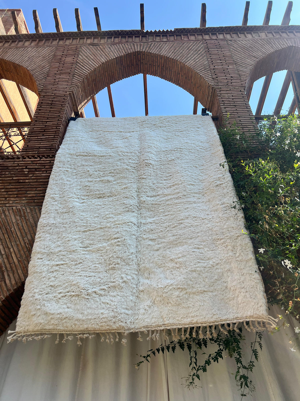 Tarfaya – Handmade White Moroccan Rug