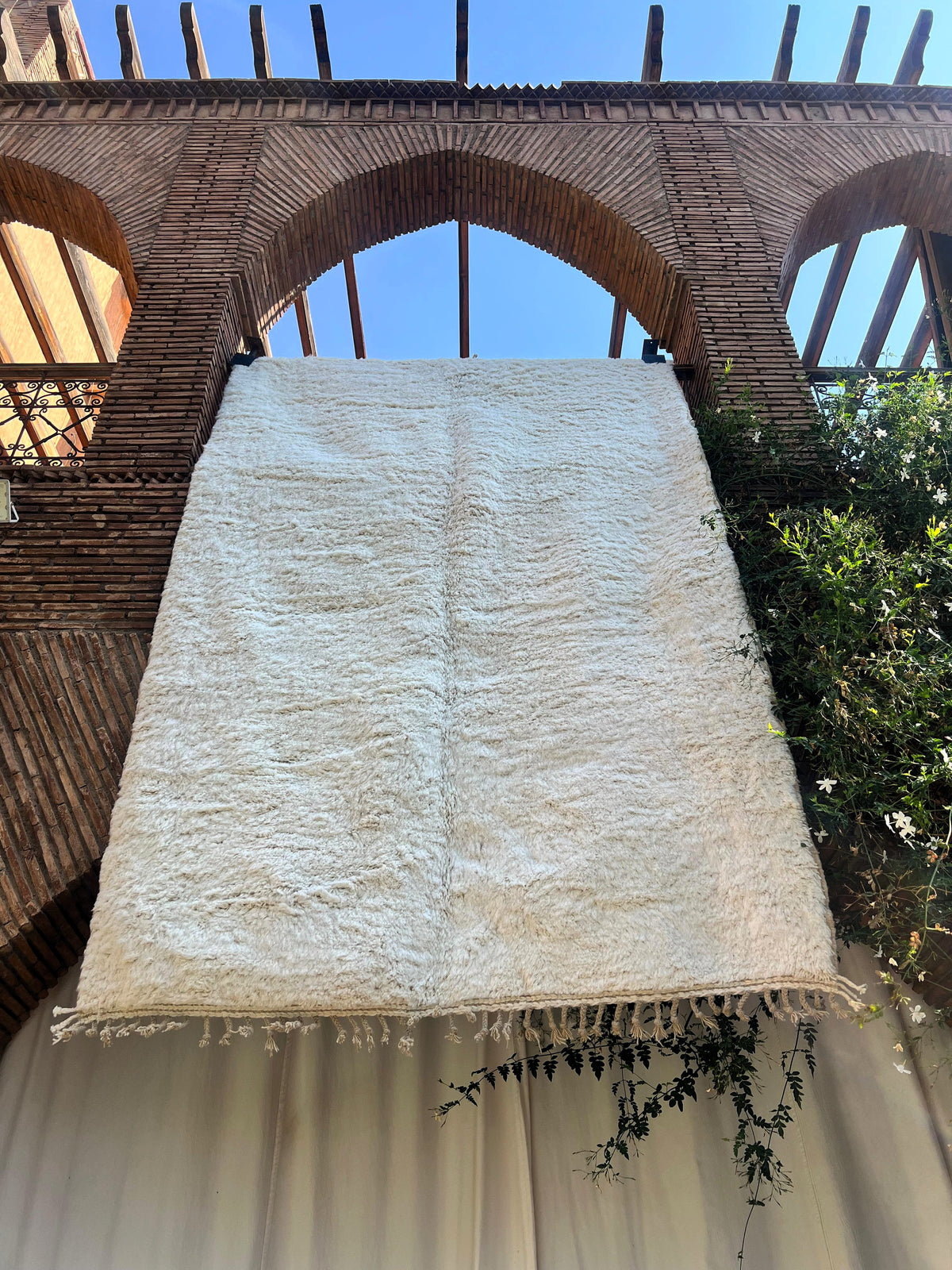Tarfaya – Handmade White Moroccan Rug