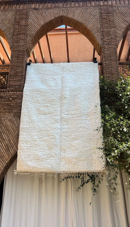 Tarfaya – Handmade White Moroccan Rug
