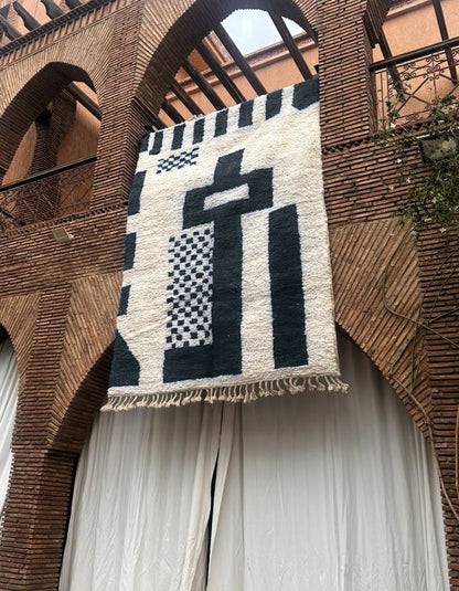 Toubkal – Handmade Black and White Checkered Rug