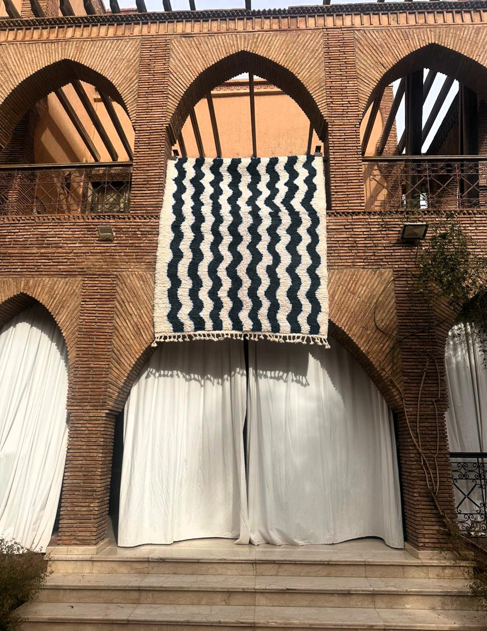 Tichka – Handmade Black and White Moroccan Rug