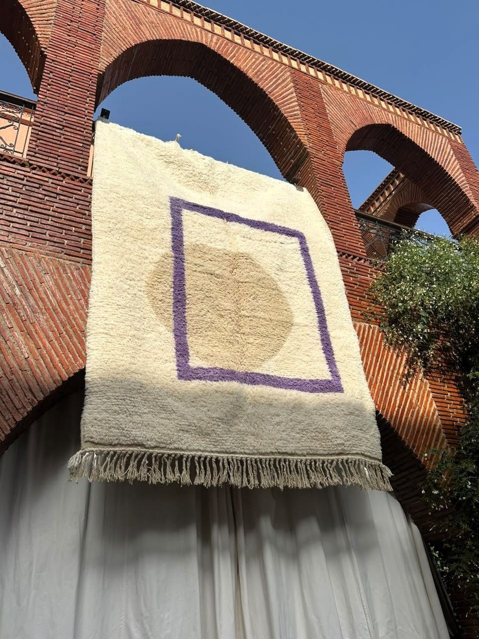Kénitra – Handmade White Moroccan Rug