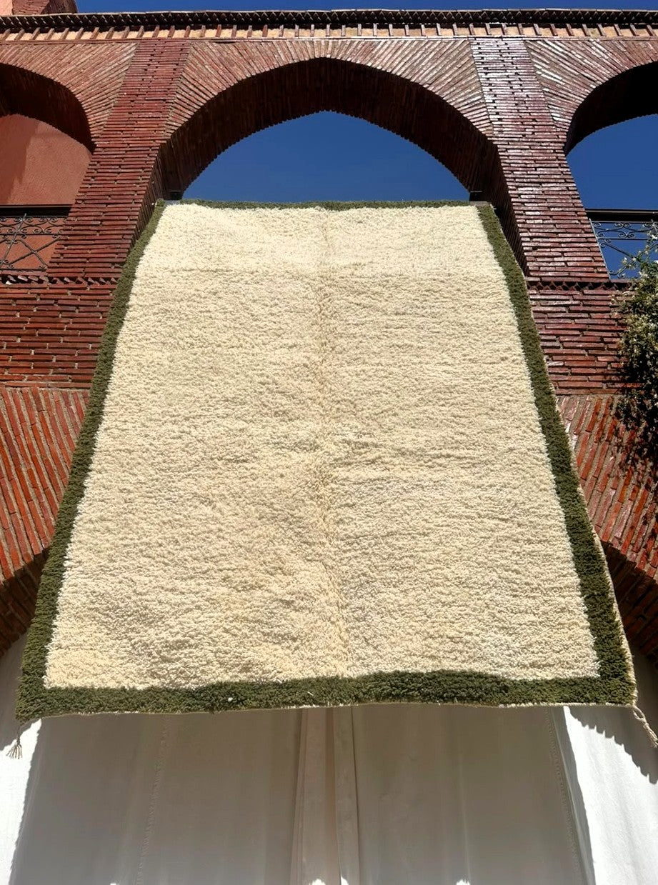 Angour – Handmade White Moroccan Rug