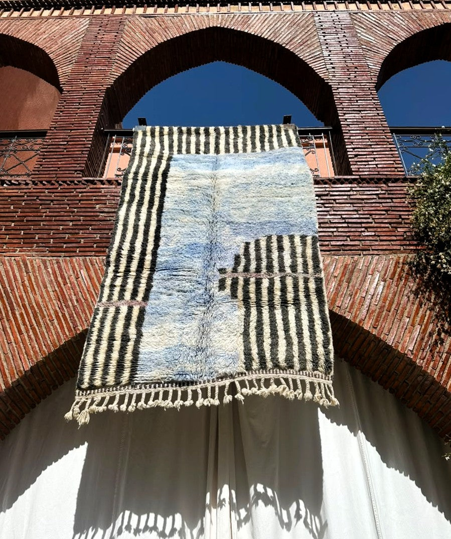 Legzira – Handmade Blue Moroccan Rug