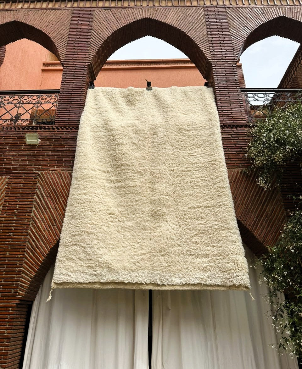 Smara – Handmade White Moroccan Rug