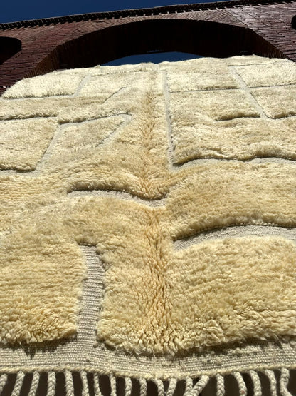Tamnougalt – Handmade Beige Moroccan Rug