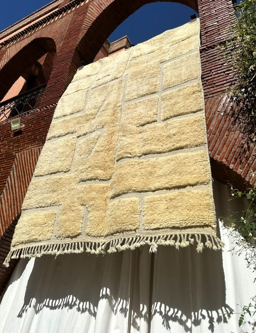 Tamnougalt – Handmade Beige Moroccan Rug