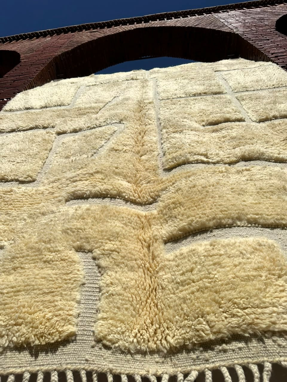 Tamnougalt – Handmade Beige Moroccan Rug