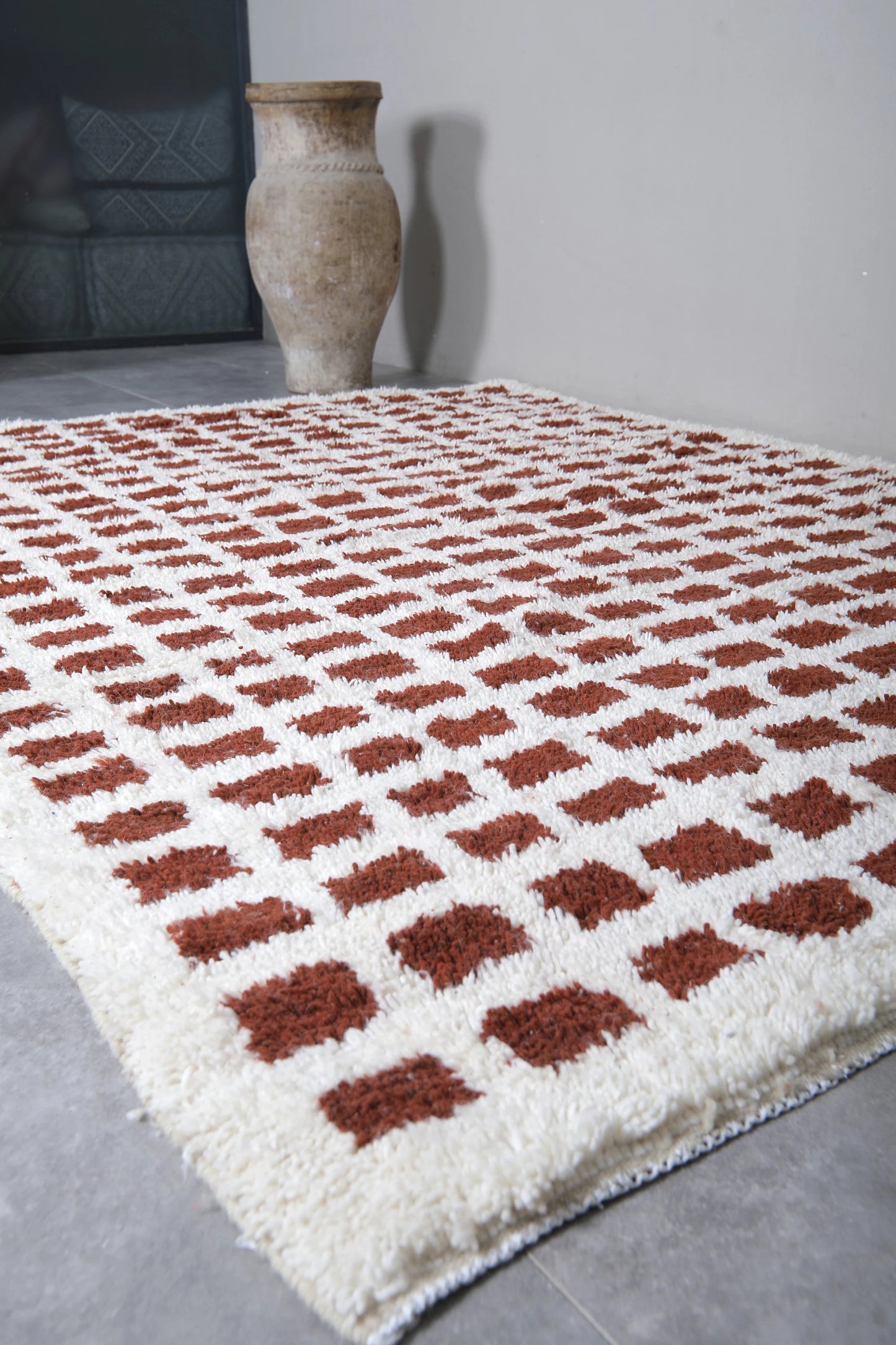 White and brown checkered moroccan rug