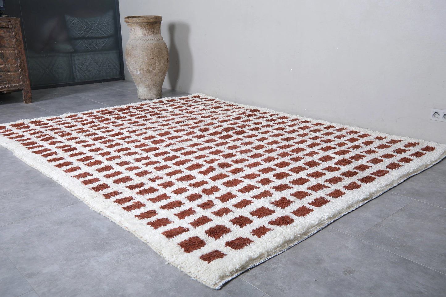 White and brown checkered moroccan rug