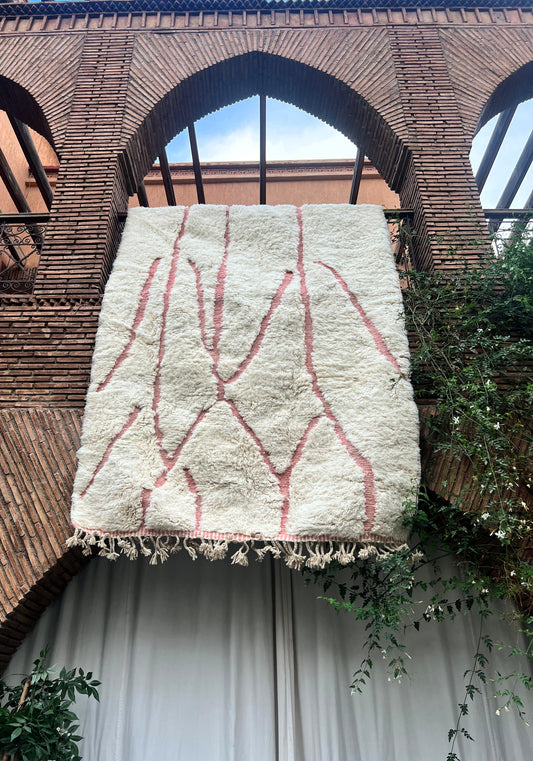 Tinghir – Handmade Pink Moroccan Rug