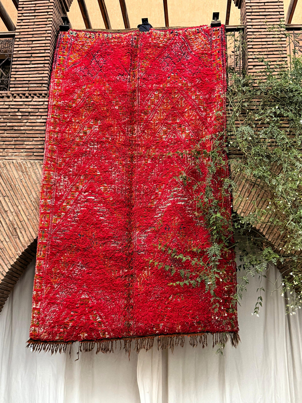 Beni Mguild – Vintage Red Moroccan Rug