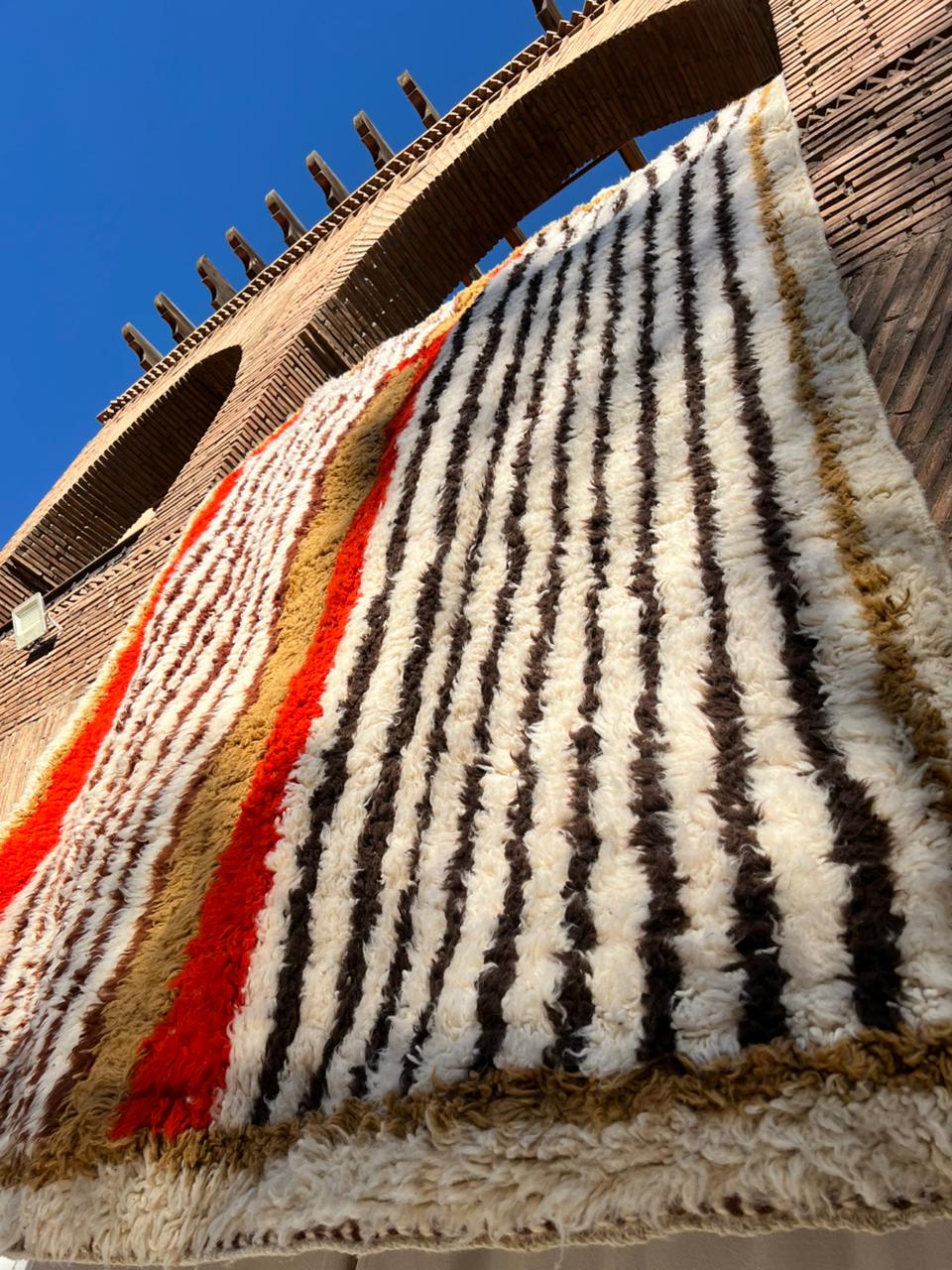Taznakht – Handmade Striped Moroccan Rug