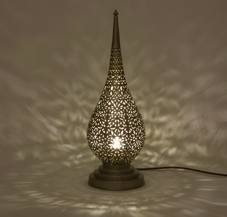 Filigrane d'ambre : grande lampe de table en cuivre - 47x16cm