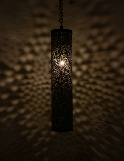 Das Echo der Moderne: Zylinderanhänger aus Kupfer, groß, 63 x 13 cm