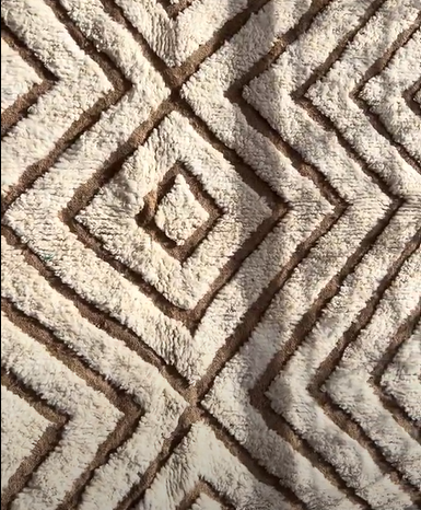 Harmony – Kunsthandwerklicher Teppich aus Naturwolle – mehrere Größen – Weiß und Beige