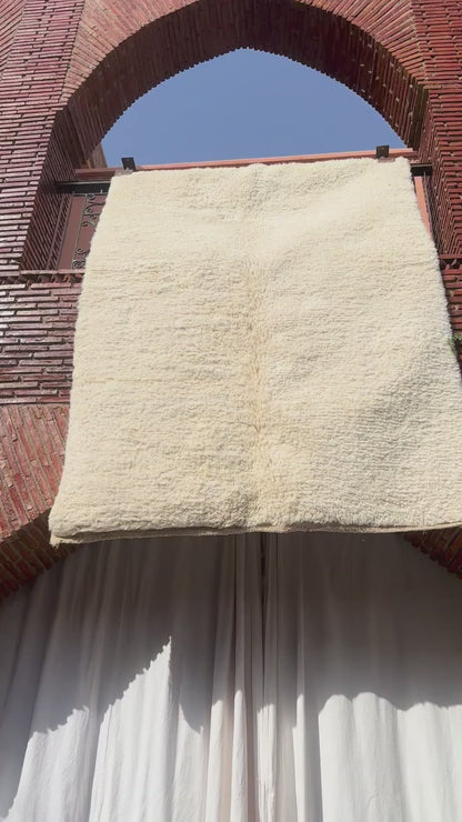 Tidili – Handmade White Moroccan Rug